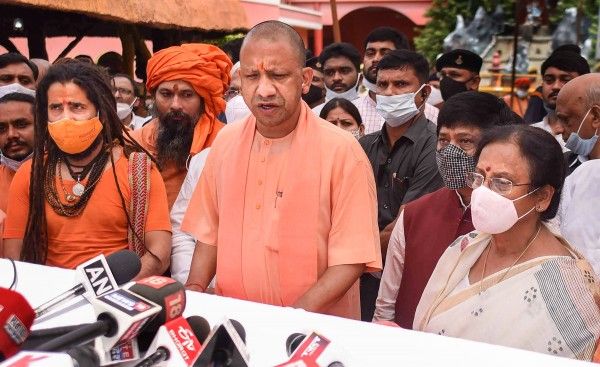 Narendra Giri Maharaj Dead: Yogi Pays Tribute