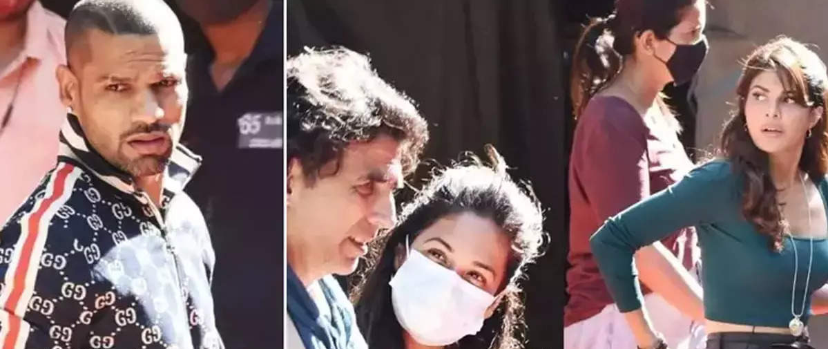 मुंबई में फिल्म 'राम सेतु' के सेट पर अक्षय कुमार और जैक्लीन फर्नांडिस के साथ शिखर धवन.