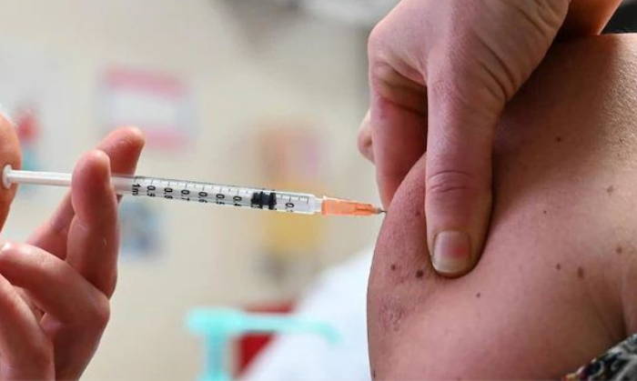 Untitleपेट में सबक्यूटेनियस इंजेक्शन दिया जाता है (फोटो इंडिया टुडे)d Design