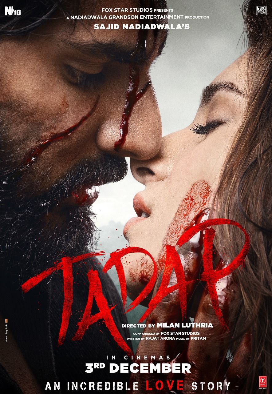 फिल्म RX 100 के हिंदी रीमेक 'तड़प' के पोस्टर पर अहान शेट्टी और तारा सुतारिया.
