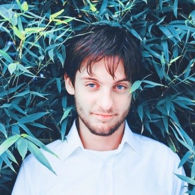 ब्लू आईज़ वाले टोबी.