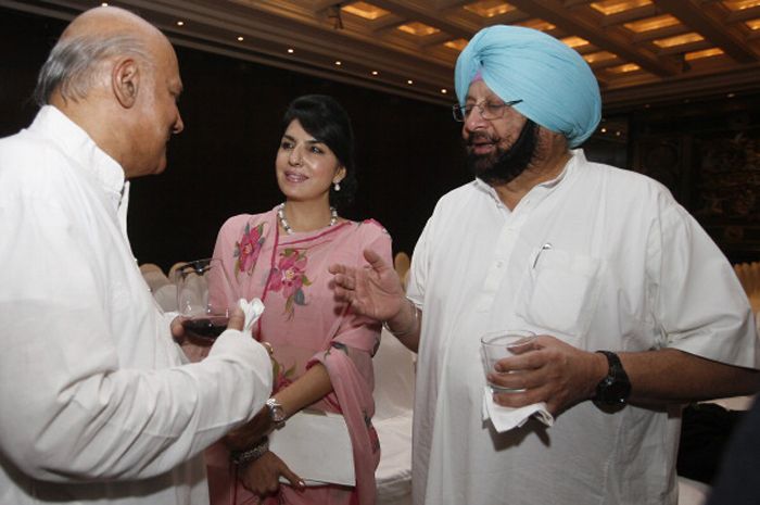 कैप्टन अमरिंदर सिंह और अरूसा आलम. 