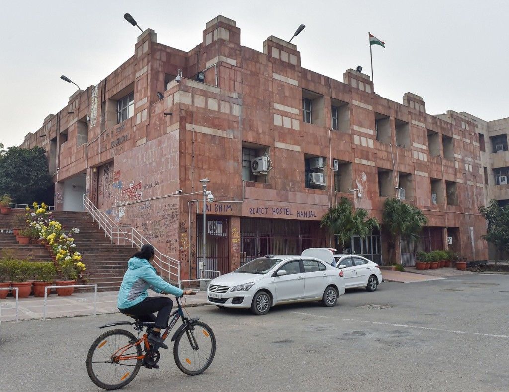 Delhi Police Questions Jnu Students