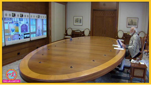 कोरोना वायरस के नए वेरिएंट Omicron पर मीटिंग के बाद PM Modi ने अधिकारियों को आदेश दिए थे. (फोटो: PMO)