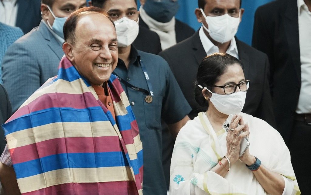 Subramanian Swamy Meets Mamata Banerjee