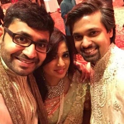 तस्वीर में पराग और श्रेया