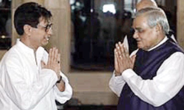 अटल के साथ अजीत सिंह (फोटो सोर्स - Reuters)