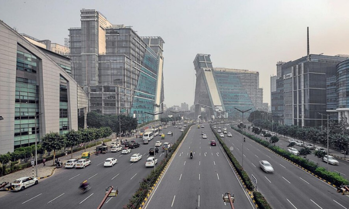 रियल एस्टेट इन्वेस्टमेंट ट्रस्ट (REIT) के जरिए कम पैसों में भी प्रॉपर्टी के हिस्सेदार बन सकते हैं (फोटो सोर्स-आज तक)