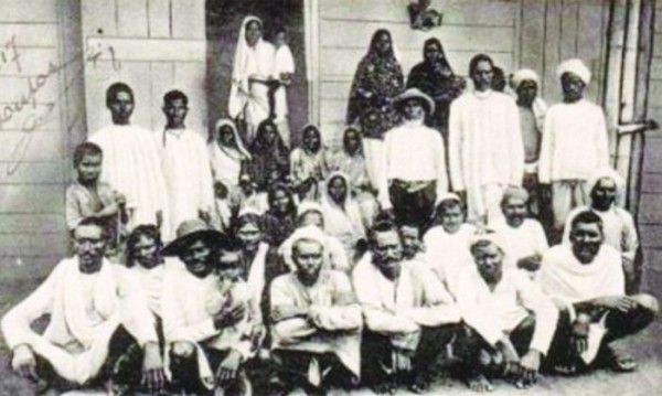 1910 में आख़िरी गिरमिटिया जहाज़ी मॉरीशस पहुंचे (तस्वीर: Commons) Untitled Design (5)