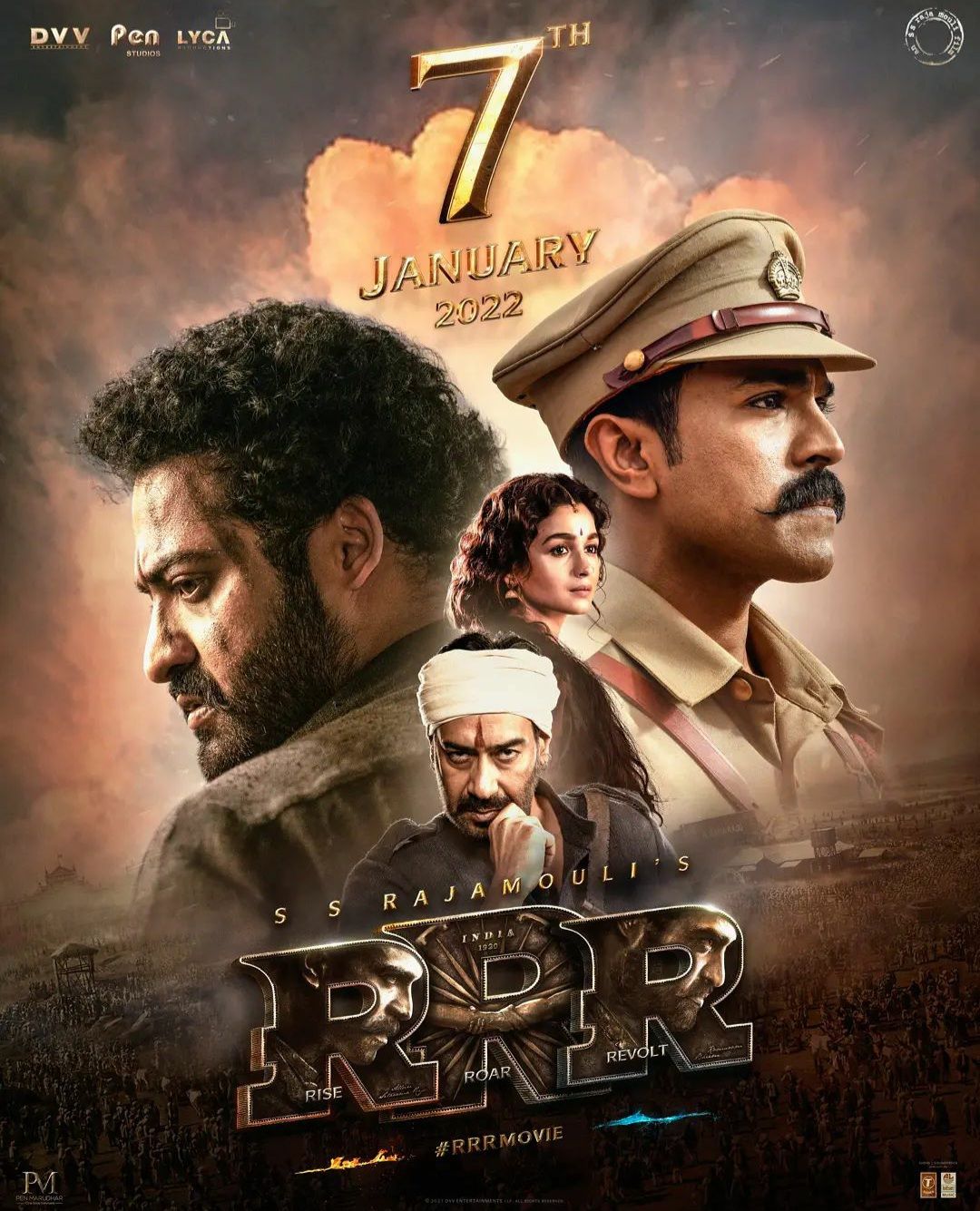 फिल्म 'RRR' के पोस्टर पर NTR Jr., राम चरण, आलिया भट्ट और अजय देवगन.