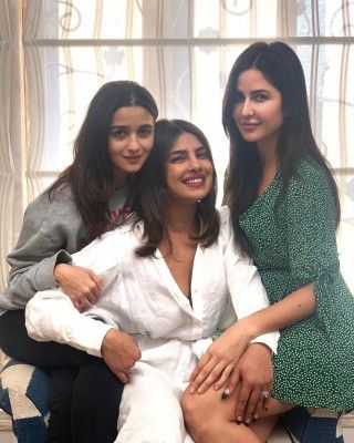 'जी ले ज़रा' में पहली बार कटरीना, आलिया और प्रियंका चोपड़ा एक साथ दिखाई देंगी.