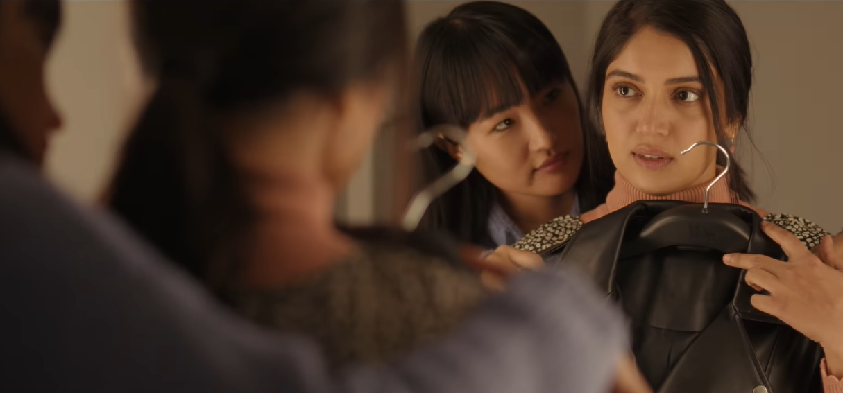 अपनी पार्टनर रिमझिम के साथ सुमन. फिल्म में रिमझिम का रोल चांग दरम ने किया है.