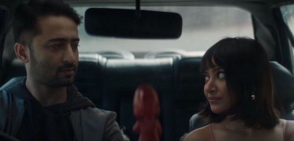 A Yatri Kripya Dhyan De