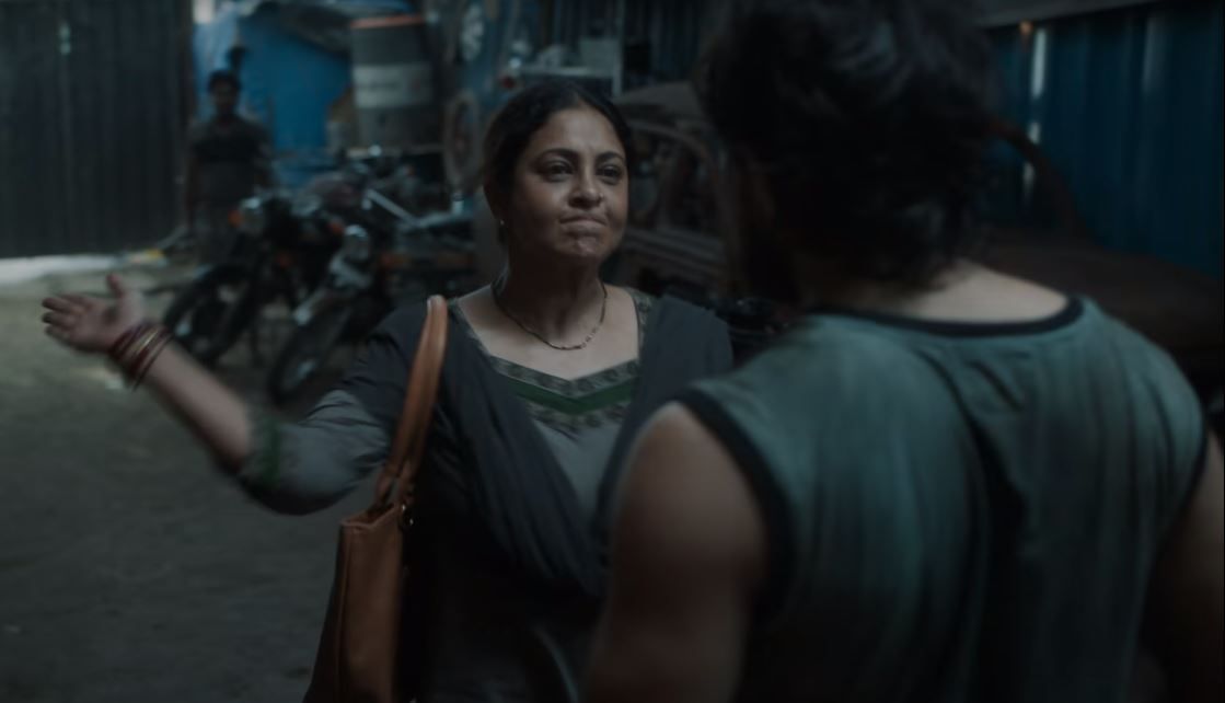 फिल्म के एक सीन में रुकसाना बनी शेफाली शाह. 