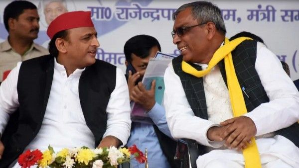 Akhilesh Yadav Om Prakash Rajbhar