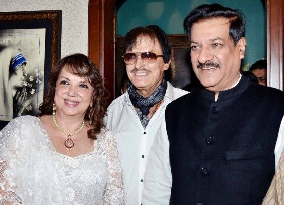 sanjay khan3